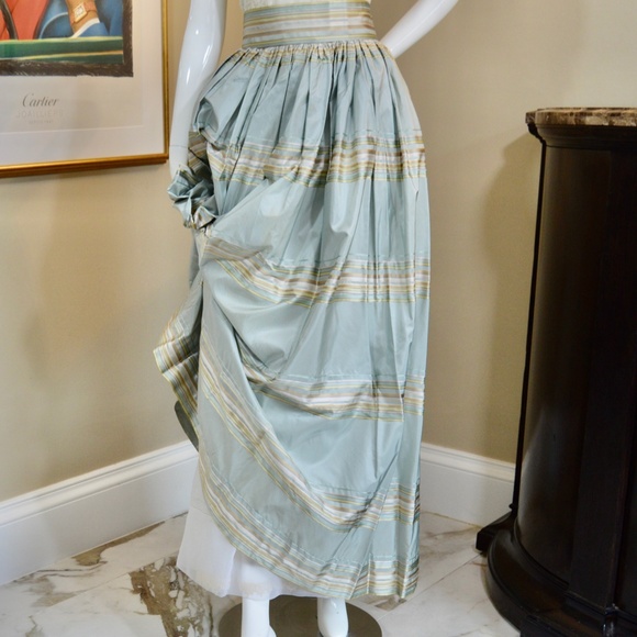 Vintage 3-Piece Ensemble IIvory Embroidered Blouse, Silk Skirt & sash, Rizkallah - Picture 9 of 16